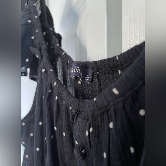 American eagle black polka dot top - Picture 4 of 9